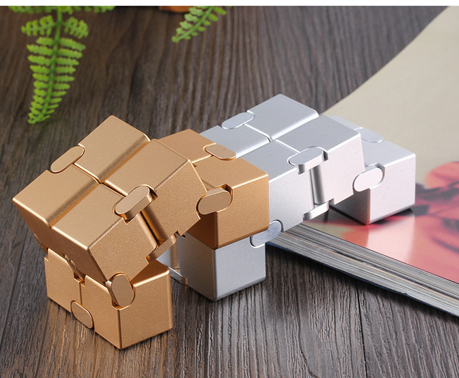 Infinity Cube – Metal Stress Relief Fidget Toy for Focus & Relaxation