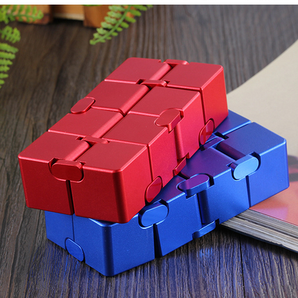 Infinity Cube – Metal Stress Relief Fidget Toy for Focus & Relaxation